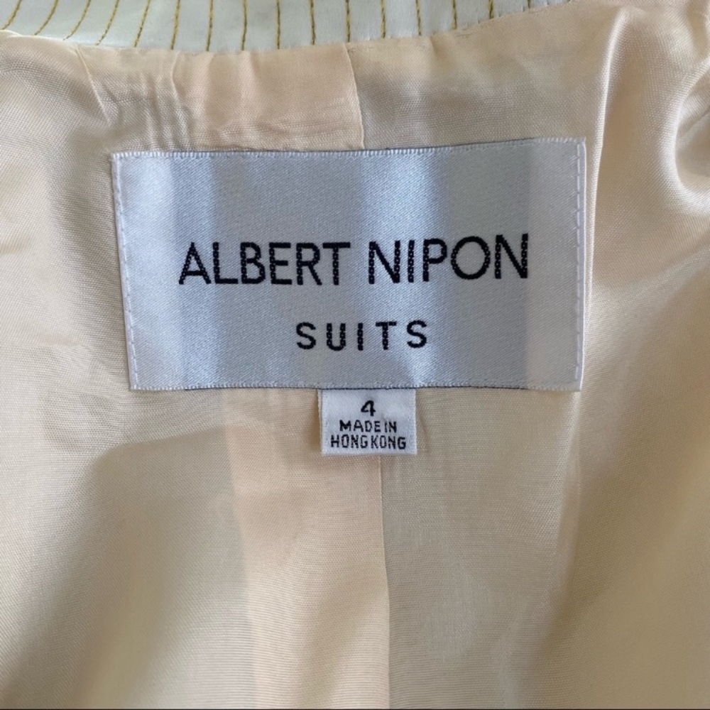 VINTAGE ALBERT NIPON BLAZER
JACKET STRUCTURED IVORY CREAM BEIGE WOOL BLEND SZ 4 - Picture 14 of 14